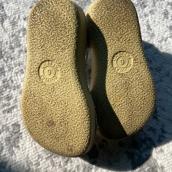 Salt water shoes size 8 - Picture 10 of 10